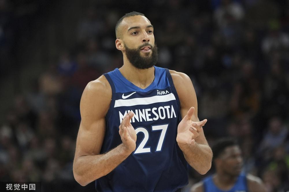 促使球队重 促使球队重