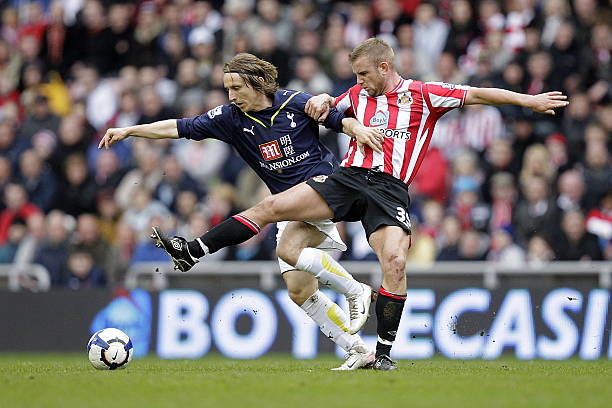 灯下保持稳 灯下保持稳